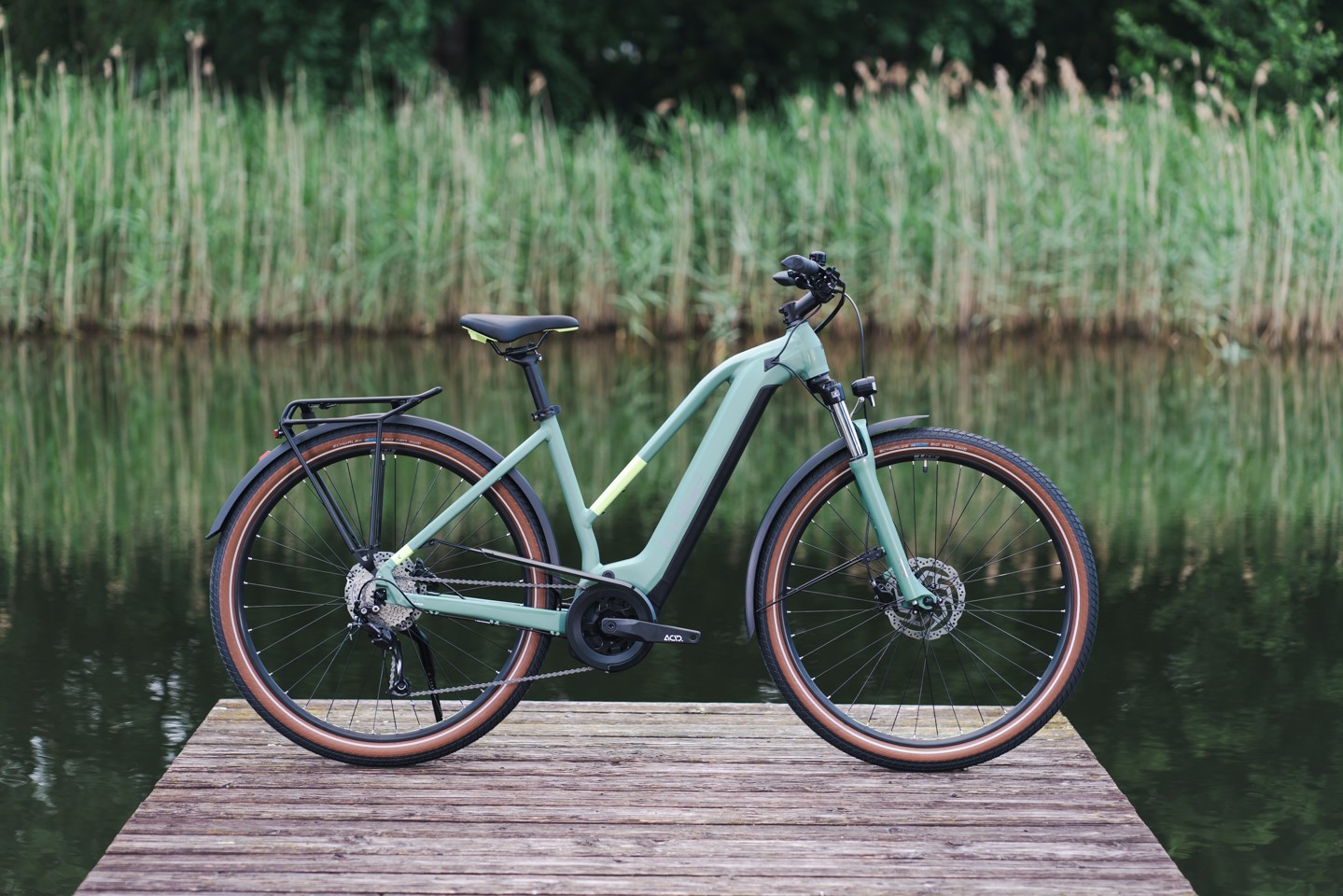 cube touring hybrid one 2022