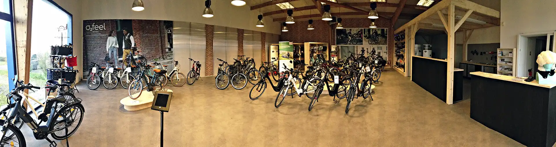 La boutique Vélozen à Guérande propose de nombreux modèles de vélos électriques