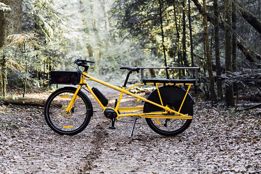 Le vélo cargo électrique Mundeo EP8 est un vélo longtail polyvalent