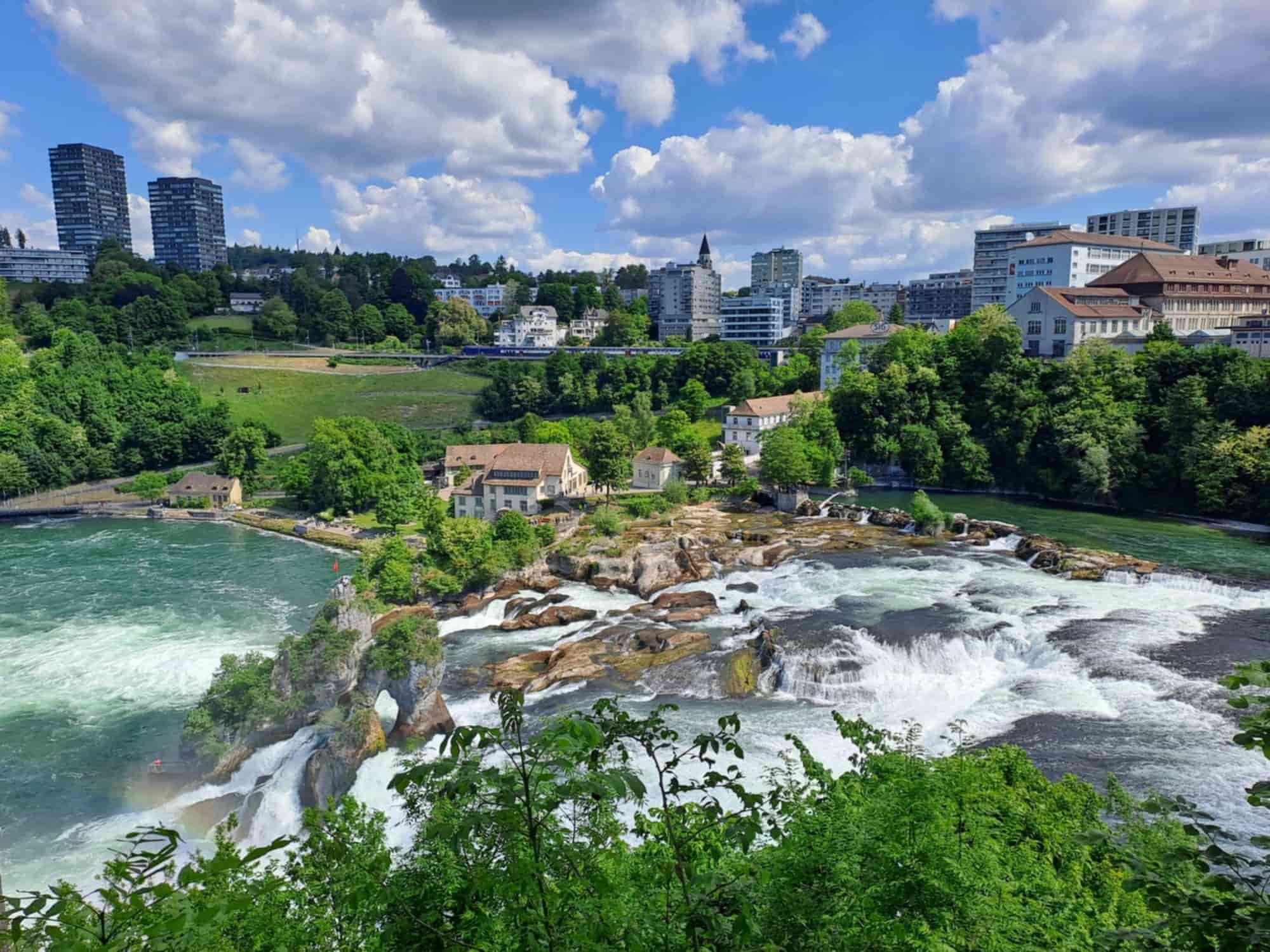 Chutes du Rhin en Suisse