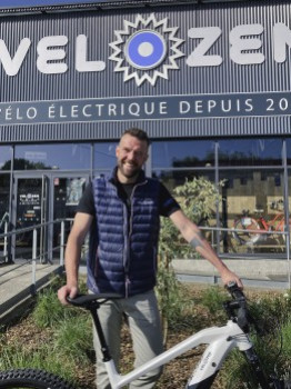 Jonathan PERAN • De la moto au vélo électrique